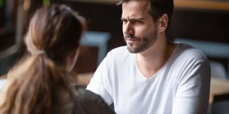 тревожным человеком