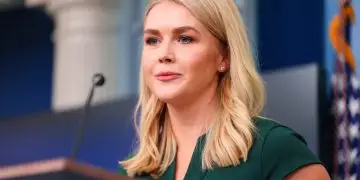 Косметичка Кэролайн Ливитт