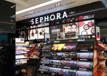 10 бьюти-находок до $10 из Sephora: топ-косметика с огромными скидками