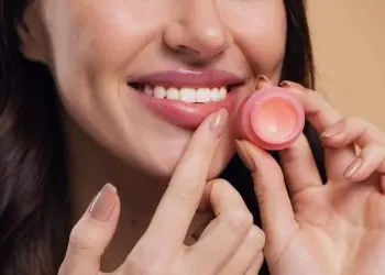 Тест лучших бальзамов для губ