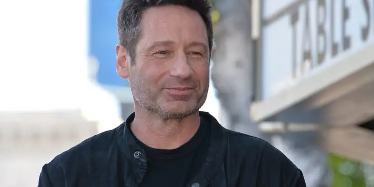 64-летний Дэвид Духовны тайно женился