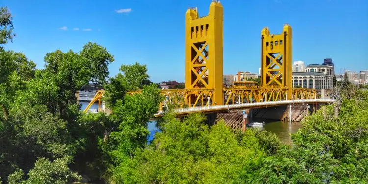 Сакраменто назван одним из лучших городов США для отпуска дома