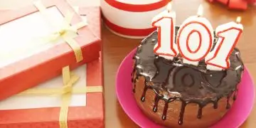 101-летняя женщина из Сакраменто