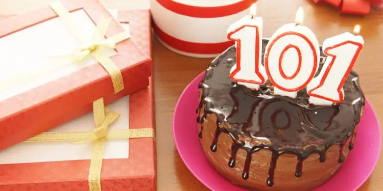 101-летняя женщина из Сакраменто