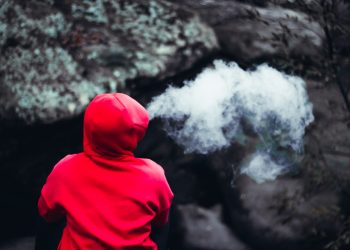 Вейпы могут быть вреднее сигарет