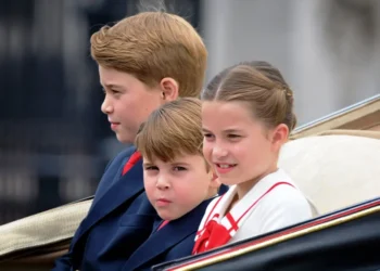 Дети трогательно поздравили принца Уильяма с Днем отца