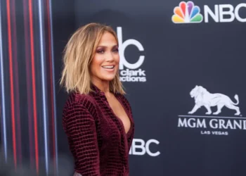 Дженнифер Лопес