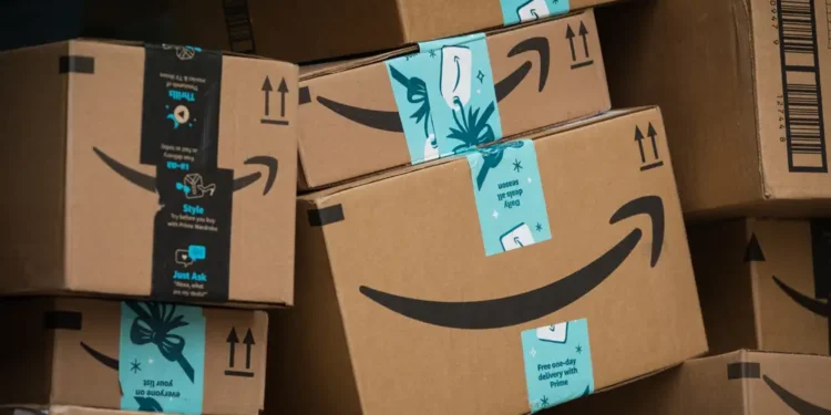 сотни посылок с Amazon