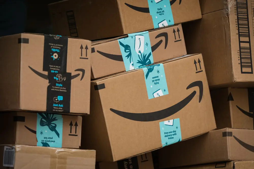 сотни посылок с Amazon