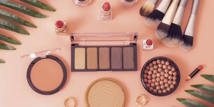 5 средств для макияжа, которые испортят вашу кожу летом