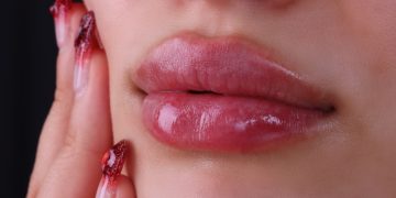 Как сделать идеальную клубнику в шоколаде у вас на кухне