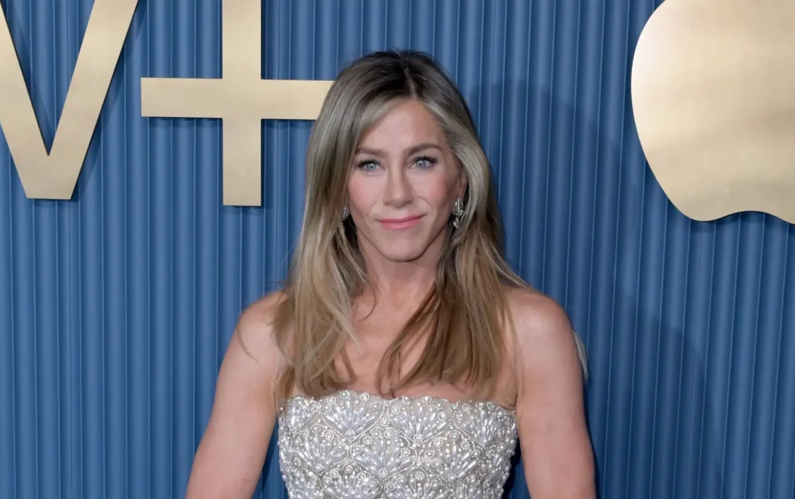 Дженнифер Энистон