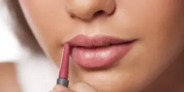маркер вместо карандаша для губ