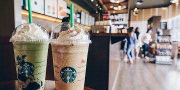 Starbucks появилась новая серия многослойных фраппучино