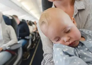 перелет с младенцем