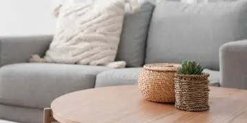 Уберите эти 10 вещей из гостиной