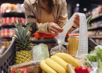 Шок-ценник: 12 продуктов из супермаркета