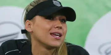 Анна Курникова