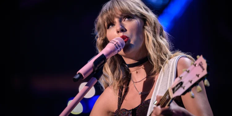 Тейлор Свиф