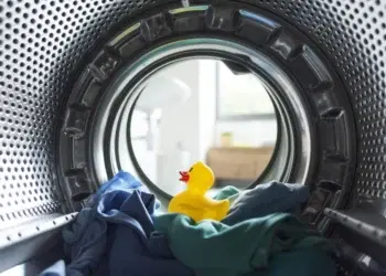 Как легко и быстро почистить стиральную машину