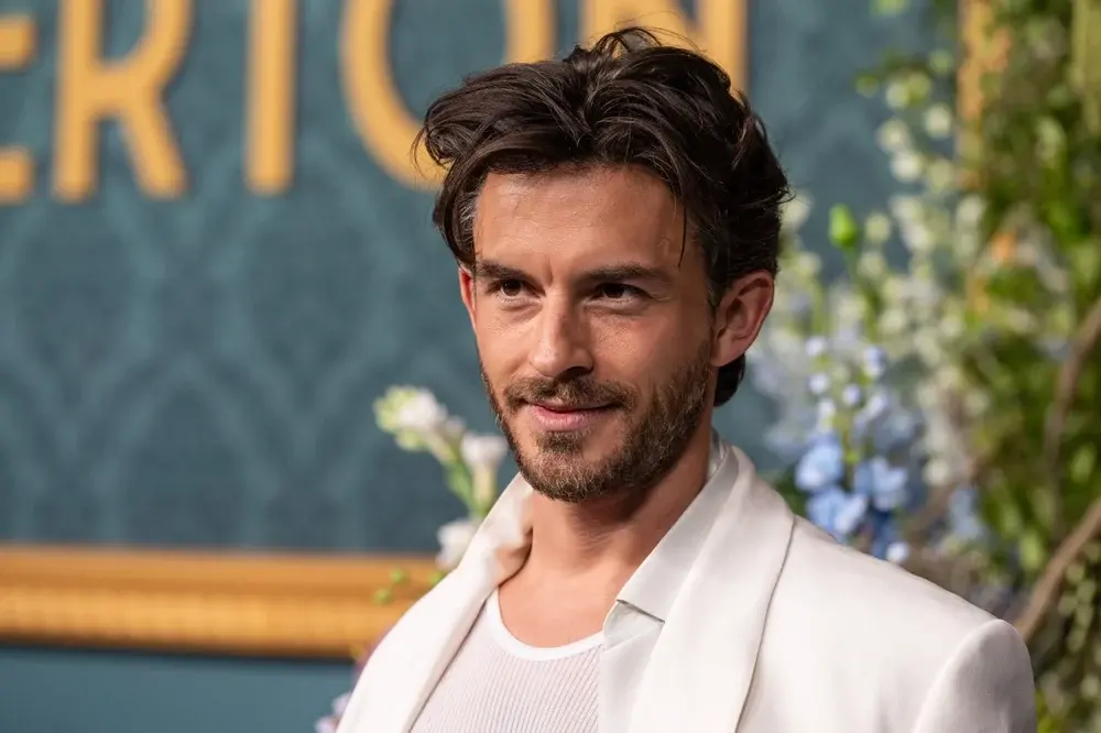 Джонатан Бэйли