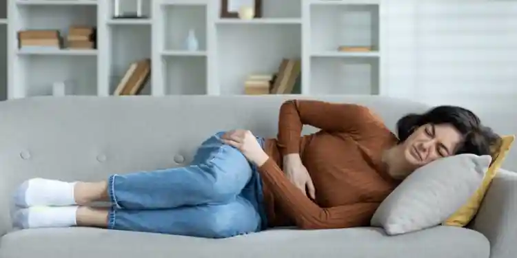 Длительный COVID может вызывать тяжелые месячные