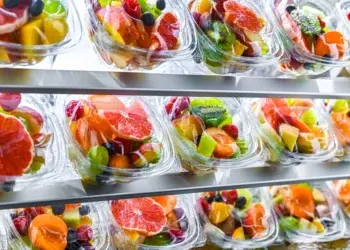 В США срочно отзывают нарезанные фрукты