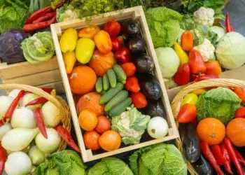 10 фруктов и овощей, которые не стоит покупать на фермерском рынке