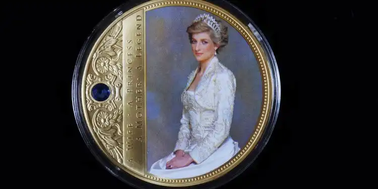 аукцион нарядов принцессы Дианы прошел в Калифорнии