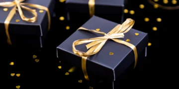 Что вошло в дорогостоящие подарочные сумки для номинантов Emmy-2025