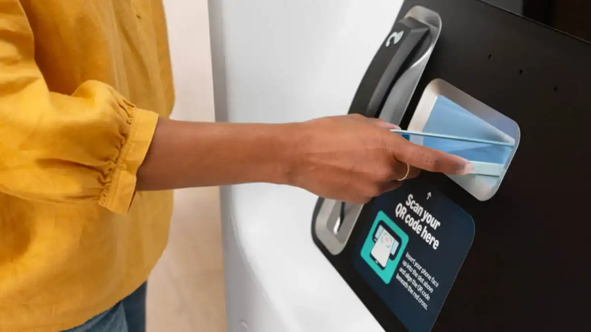 Amazon начнёт продавать лекарства через торговые автоматы